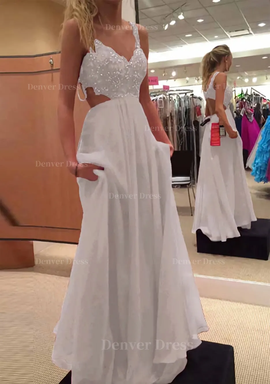 A-line/Princess V Neck Sleeveless Long/Floor-Length Chiffon Prom Dress With Lace Beading