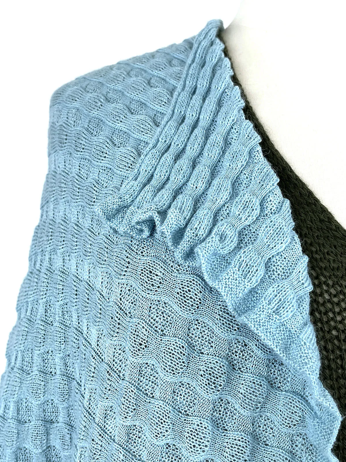 Beyond Threads Size S/M Open Size Aqua Textured Shawl Cardigan