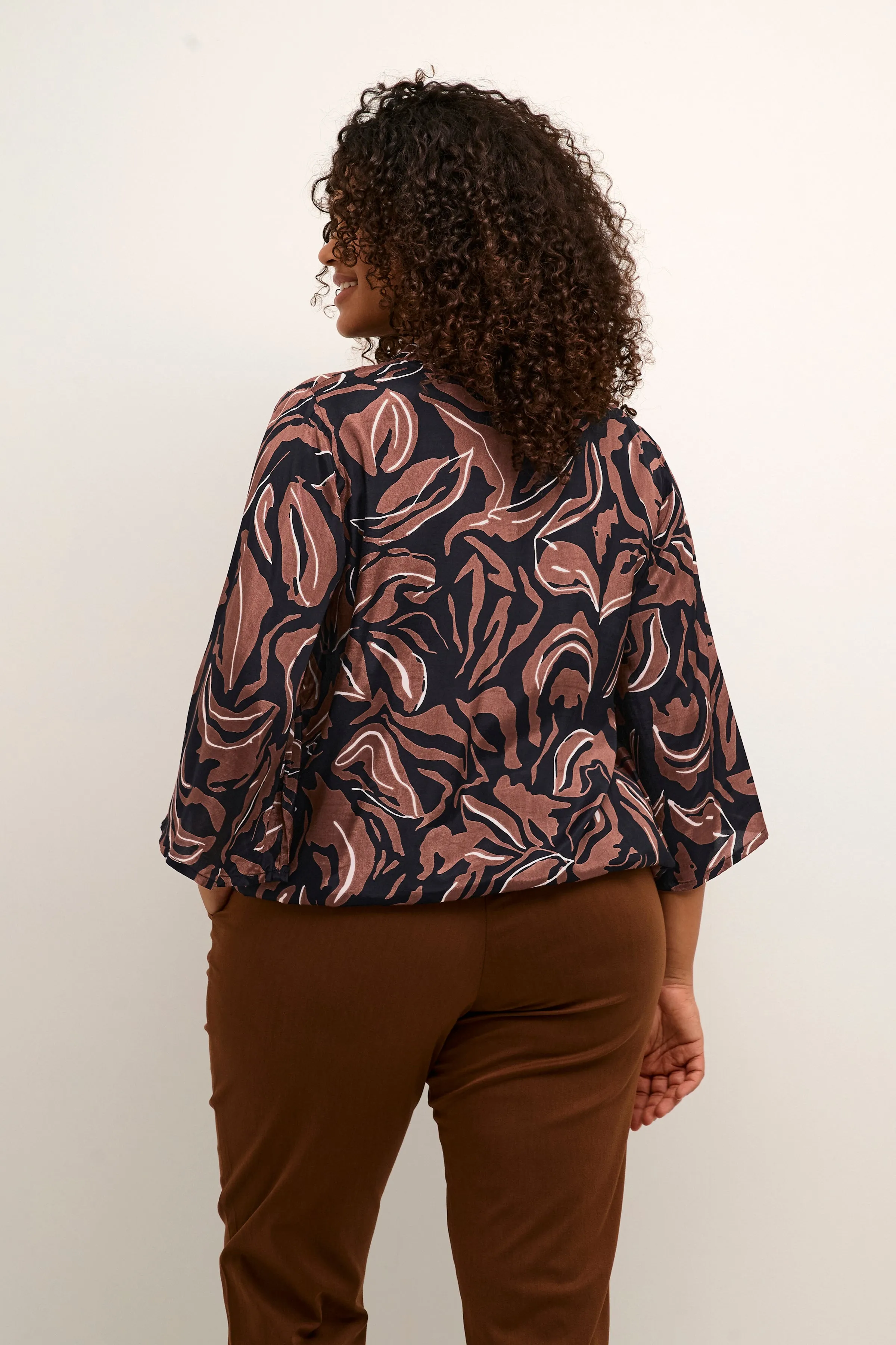 Kaffe Curve Printed Blouse in Brown