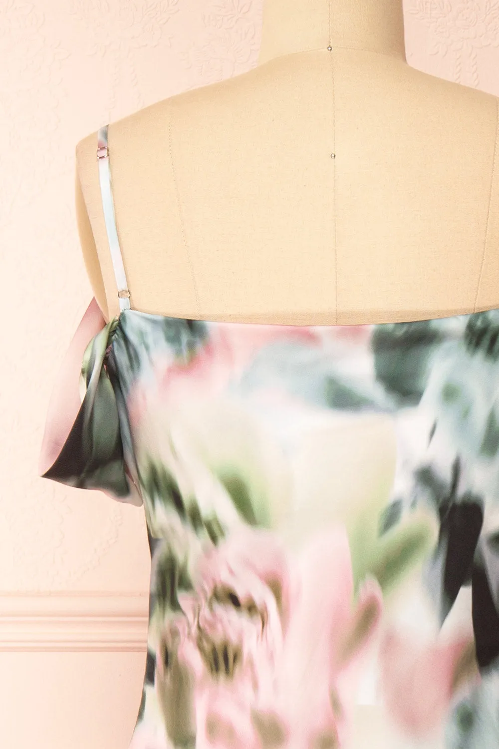 Nefera | Colorful Blurry Floral Satin Dress