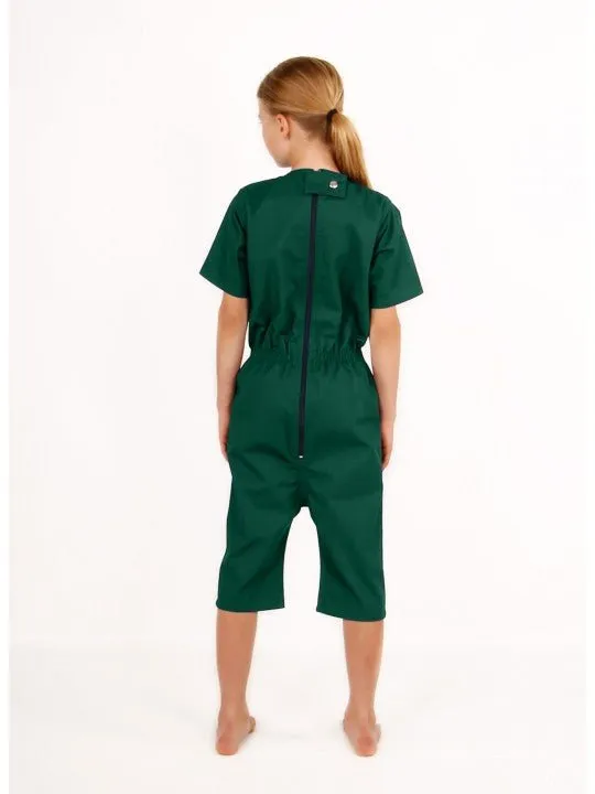 Rip-resistant bodysuit for children with short sleeves and short legs